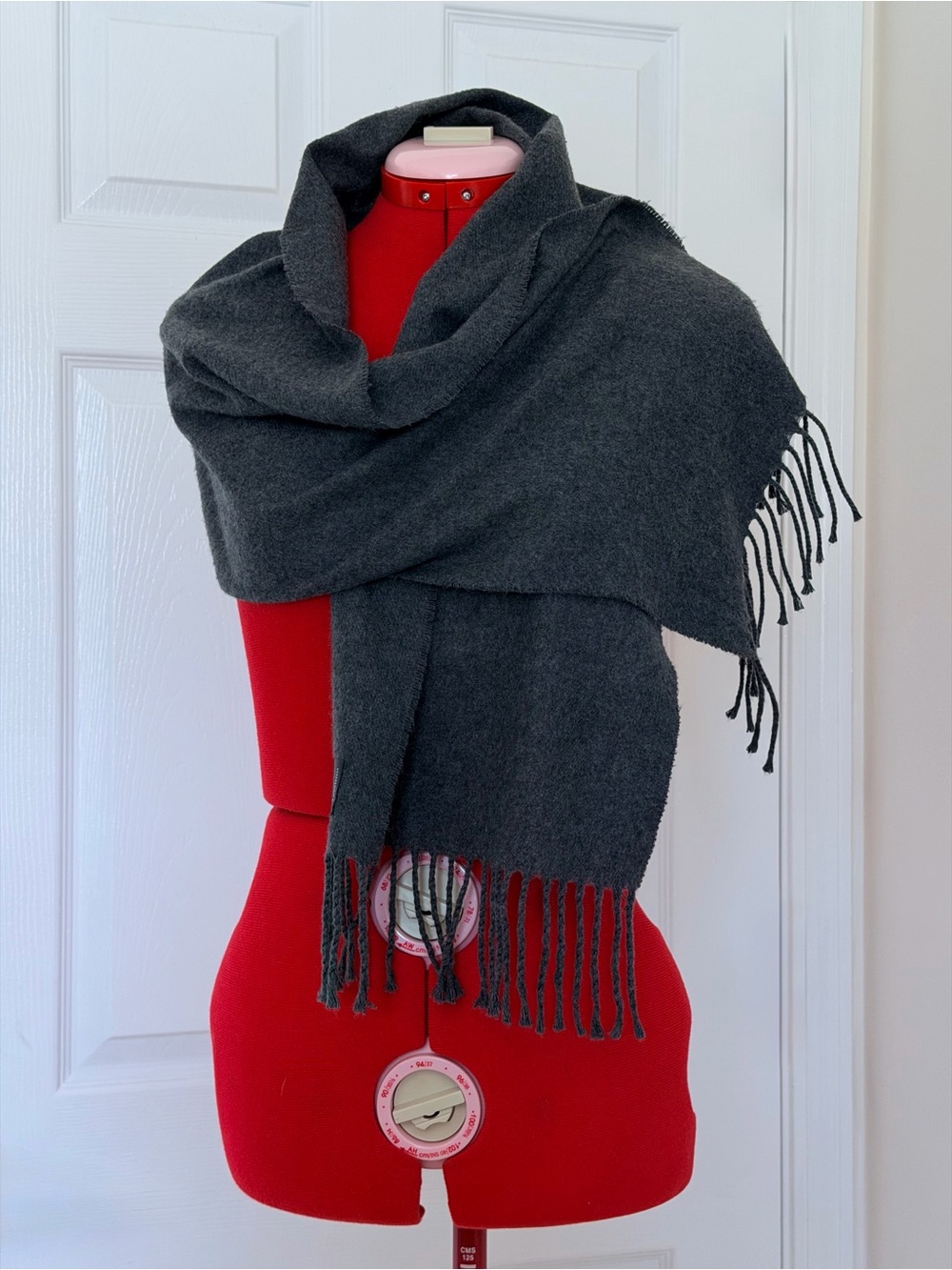 Unisex Massimo Cashmere Finished Scarf Made in Florence Italy Gray Muffler